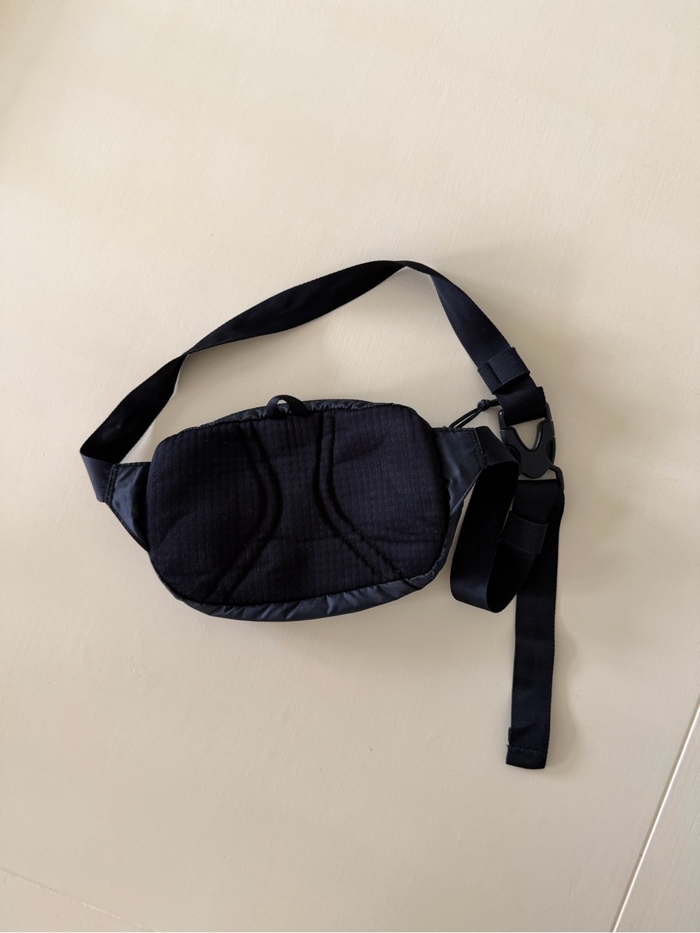 Patagonia Black Lightweight Travel Hip Pack / 100% Nylon Crossbody Belt Bag - Picture 3 of 5